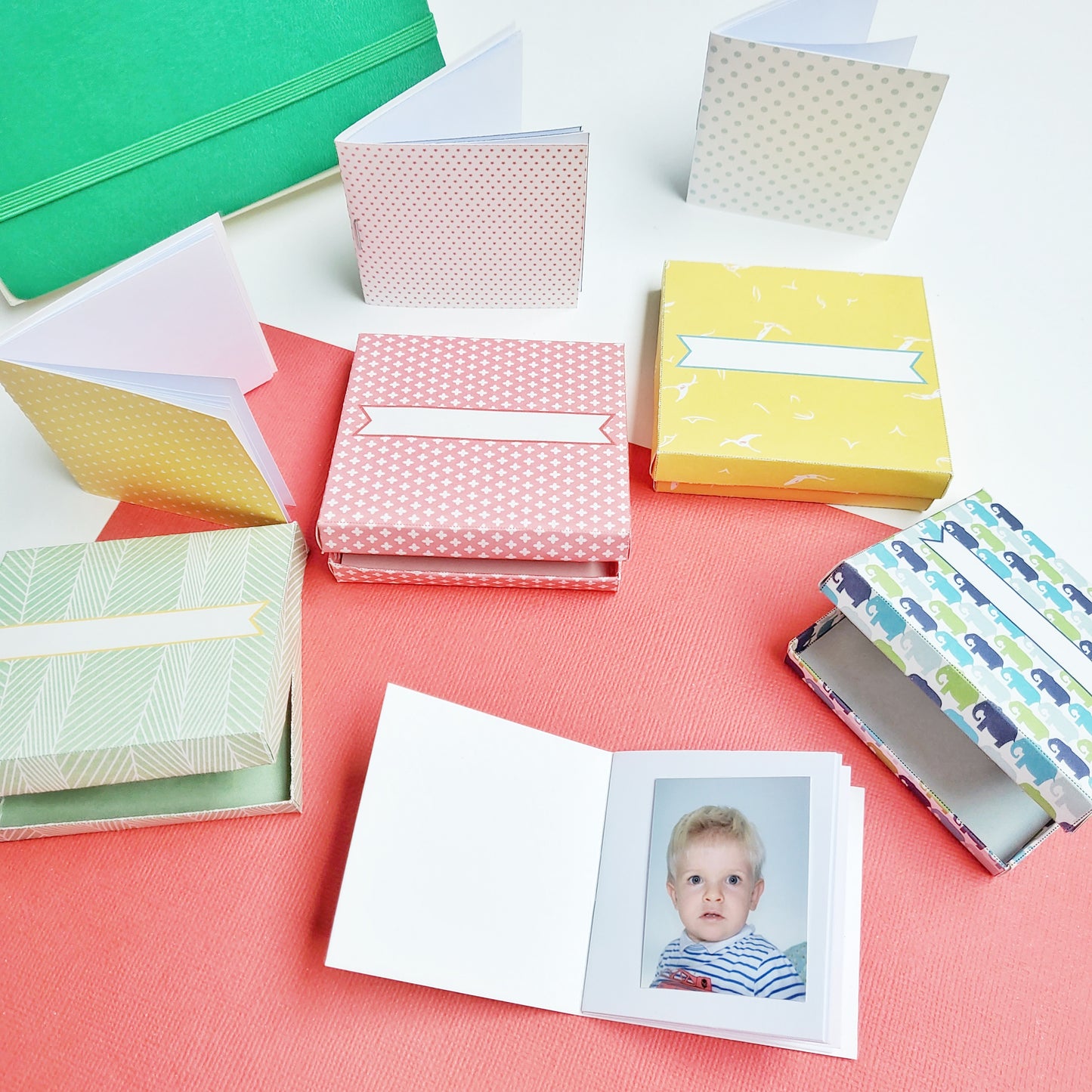 Boîte et mini-album à fabriquer